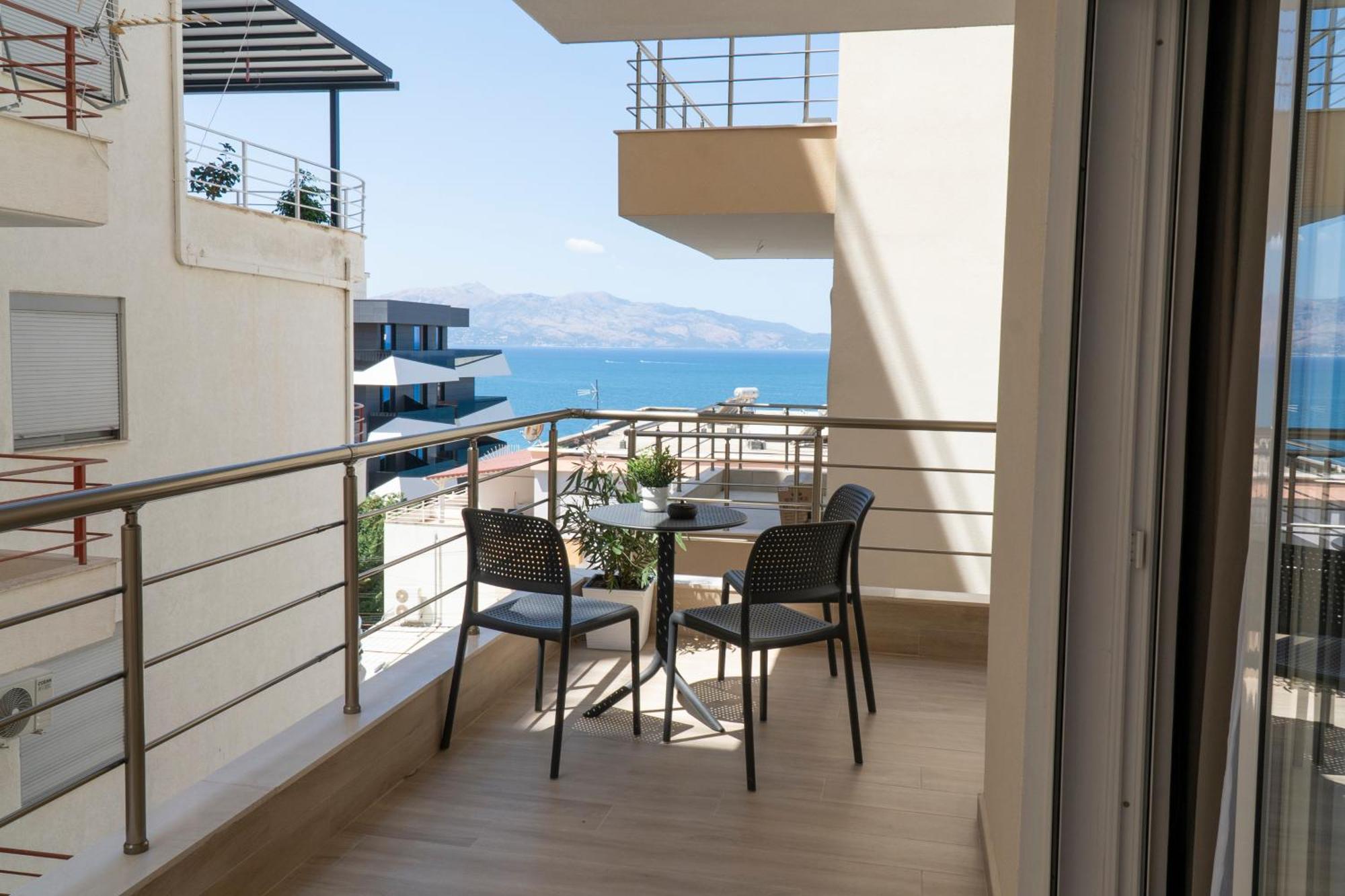 Mateo Apartments Sarandë Exteriör bild