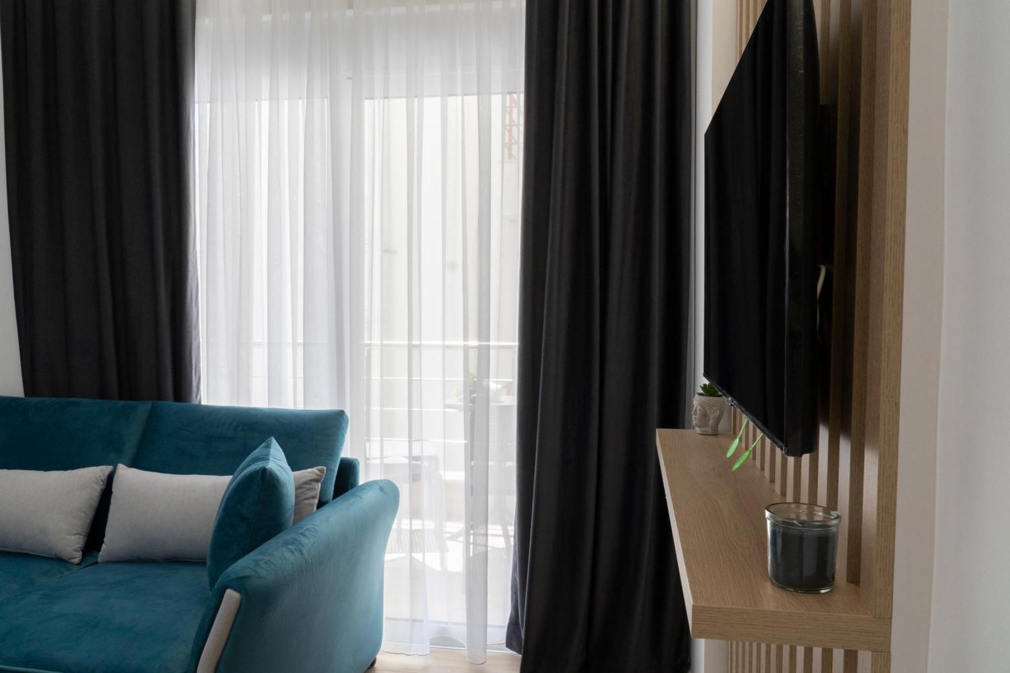 Mateo Apartments Sarandë Exteriör bild